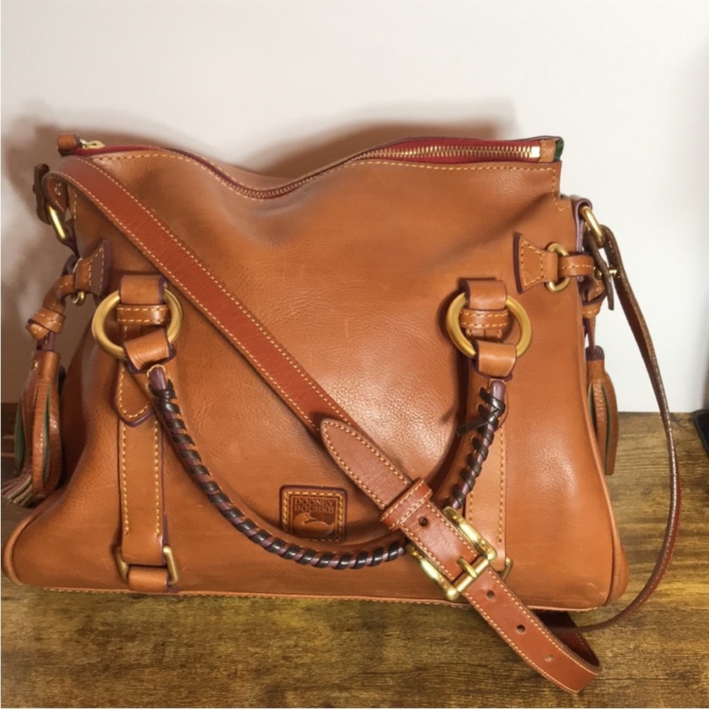 π vintage Dooney and Bourke Florentine purse - Picture 10 of 10